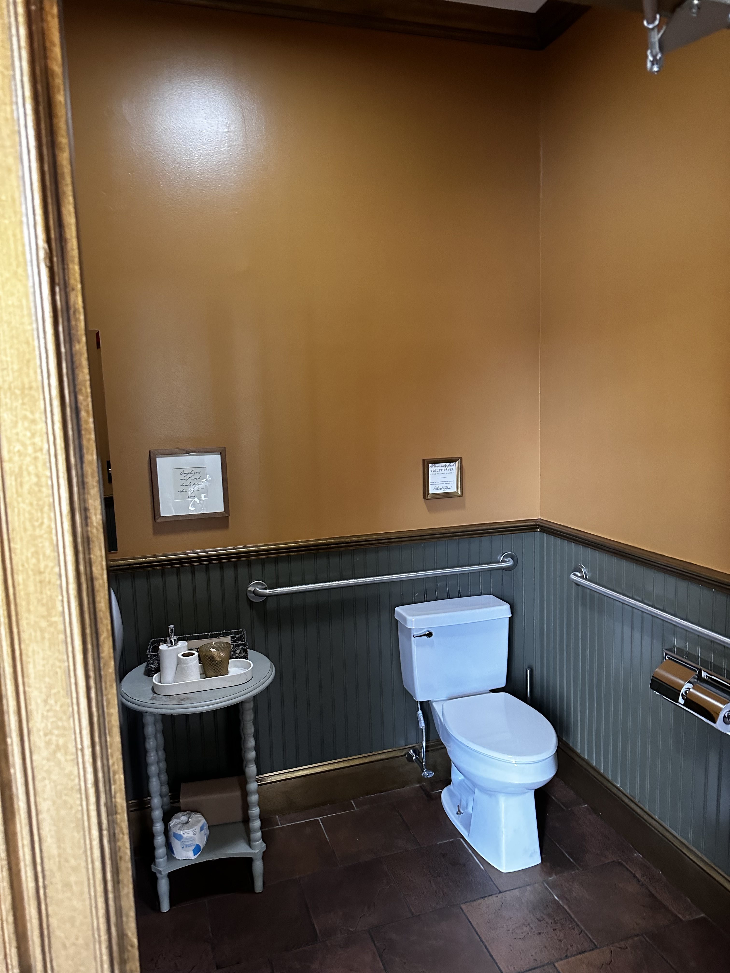 Restaurant maintenance and exterior painting at Fiorella's in Wellesley, MA - commercial work by JP Creative Maintenance (6)